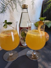 Verjus-Orangen-Safran Drink
